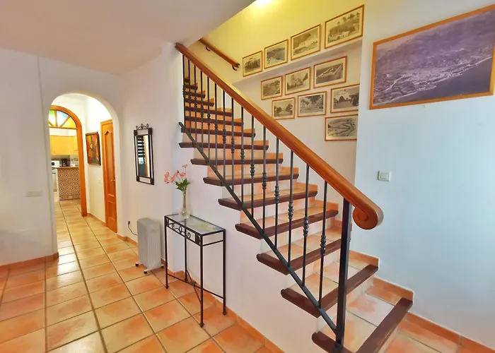 Casa Familia Carabeo